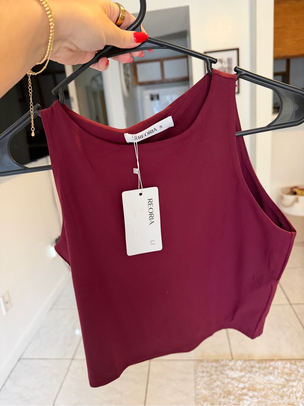 ReoRia Women's Sleeveless Wine Tank Top